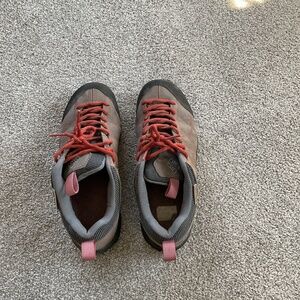 five ten women’s approach shoes tennies size 8.5